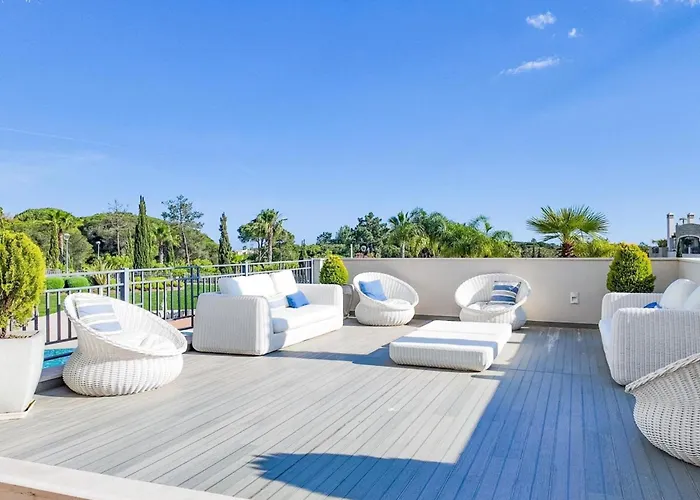 Apartment Pine Hills Perola By Interhome